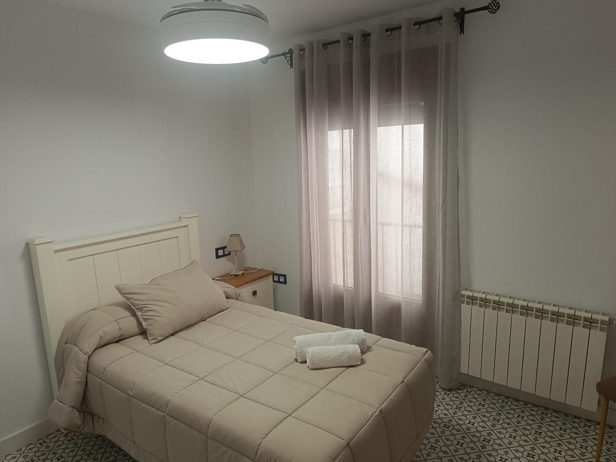Al-Qazeres Suites Caces Exterior foto
